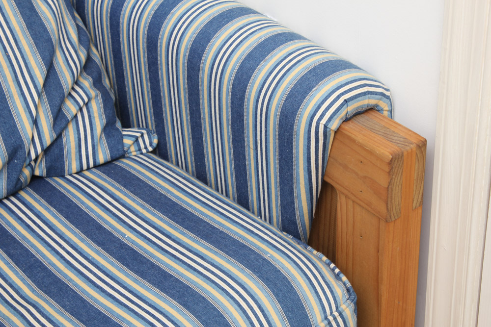 Mission Style Twin Sleeper Sofa