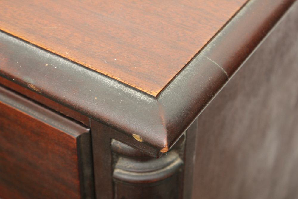 Traditional Mahogany Chest of Drawers