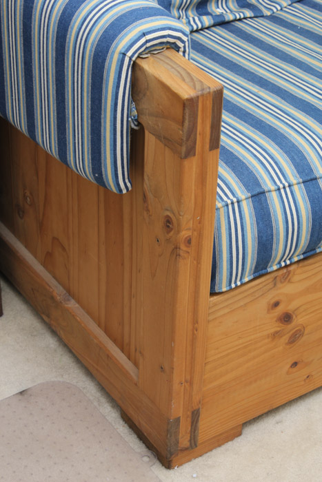 Mission Style Twin Sleeper Sofa