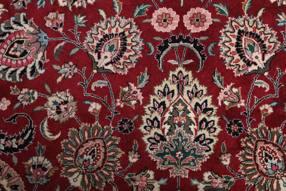 Hand-Knotted Pakistani Wool Area Rug