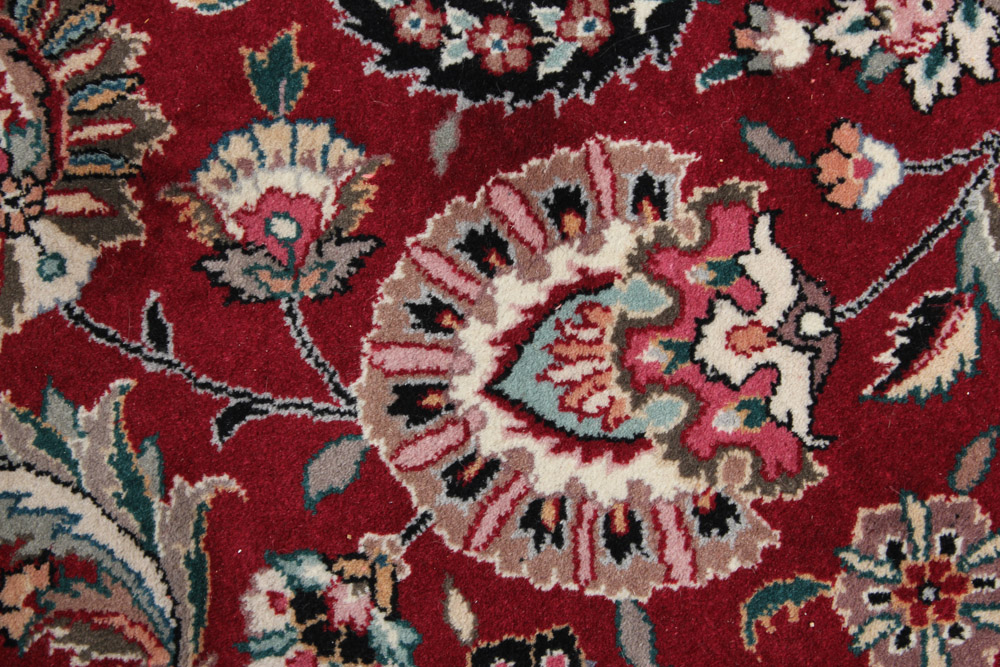 Hand-Knotted Pakistani Wool Area Rug