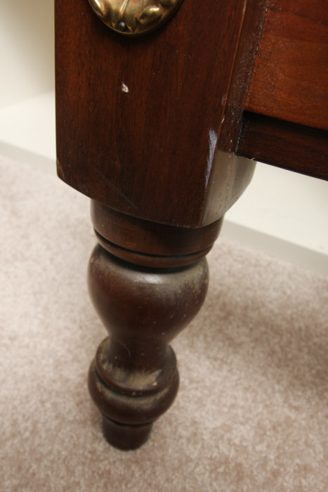 Davis Cabinet Company Queen Bed Frame