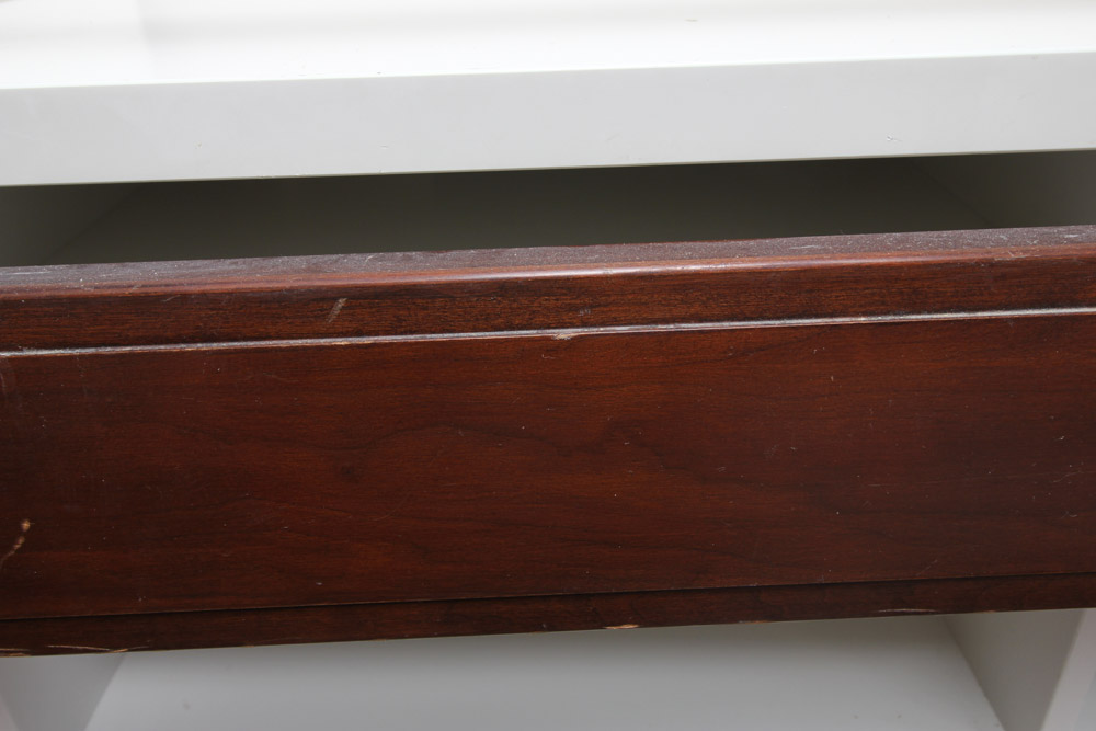 Davis Cabinet Company Queen Bed Frame