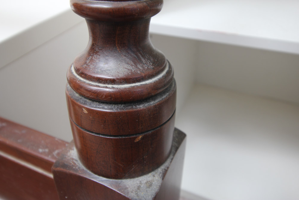 Davis Cabinet Company Queen Bed Frame