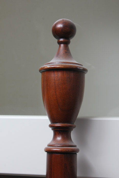 Davis Cabinet Company Queen Bed Frame