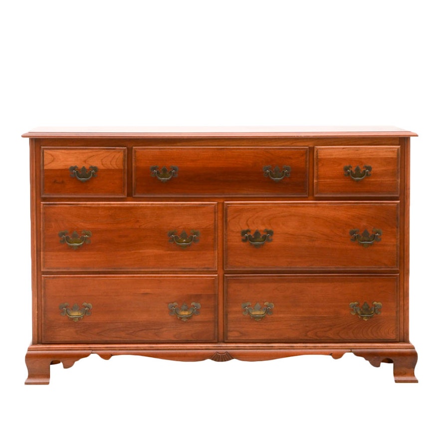 Kling Chest of Drawers in Cherry