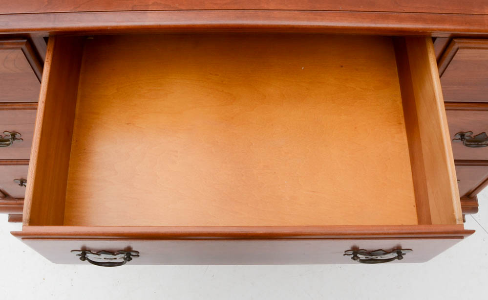 Kling Chest of Drawers in Cherry