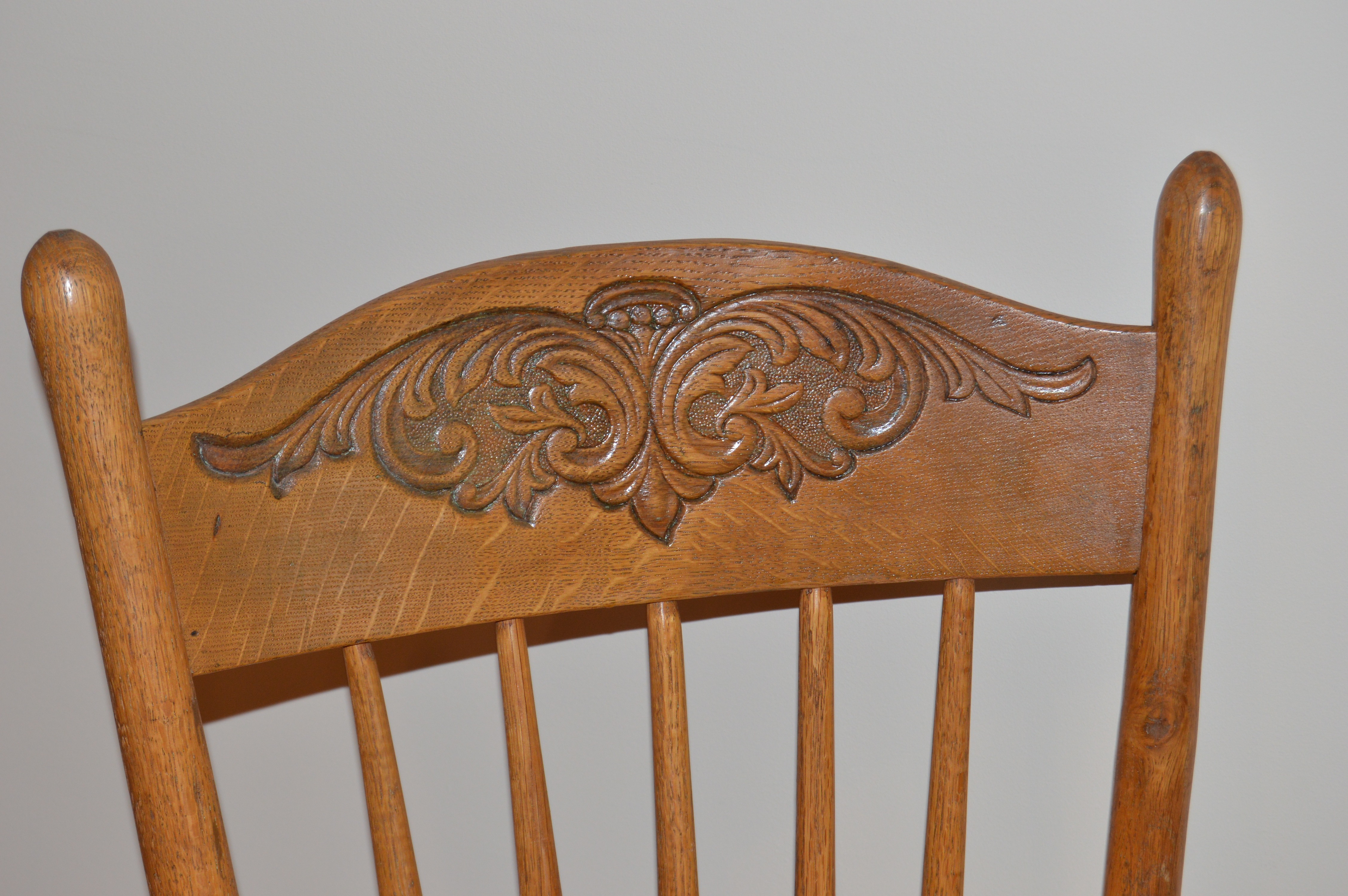 Oak Kitchen Table and Dining Chairs