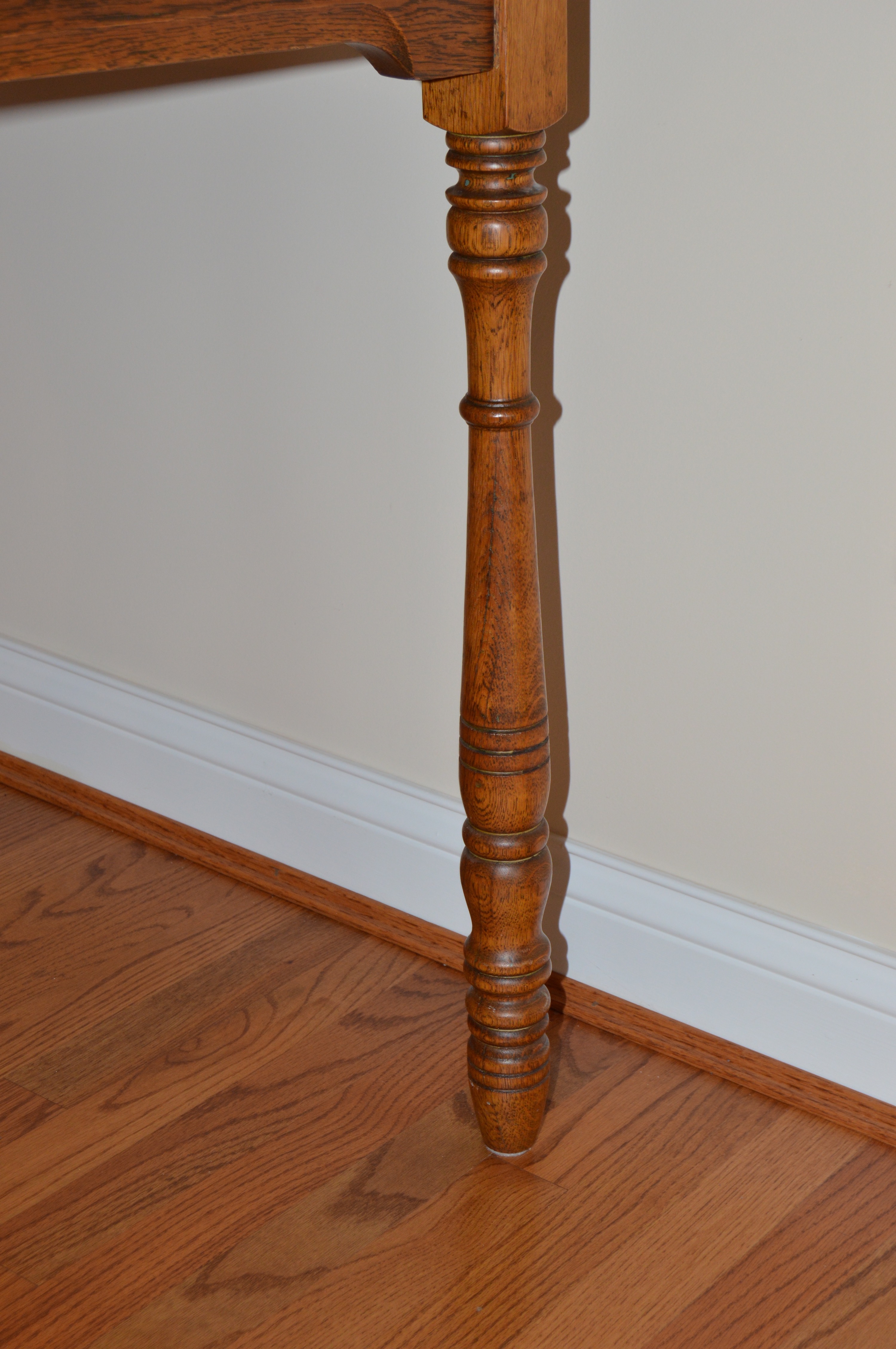 Oak Kitchen Table and Dining Chairs