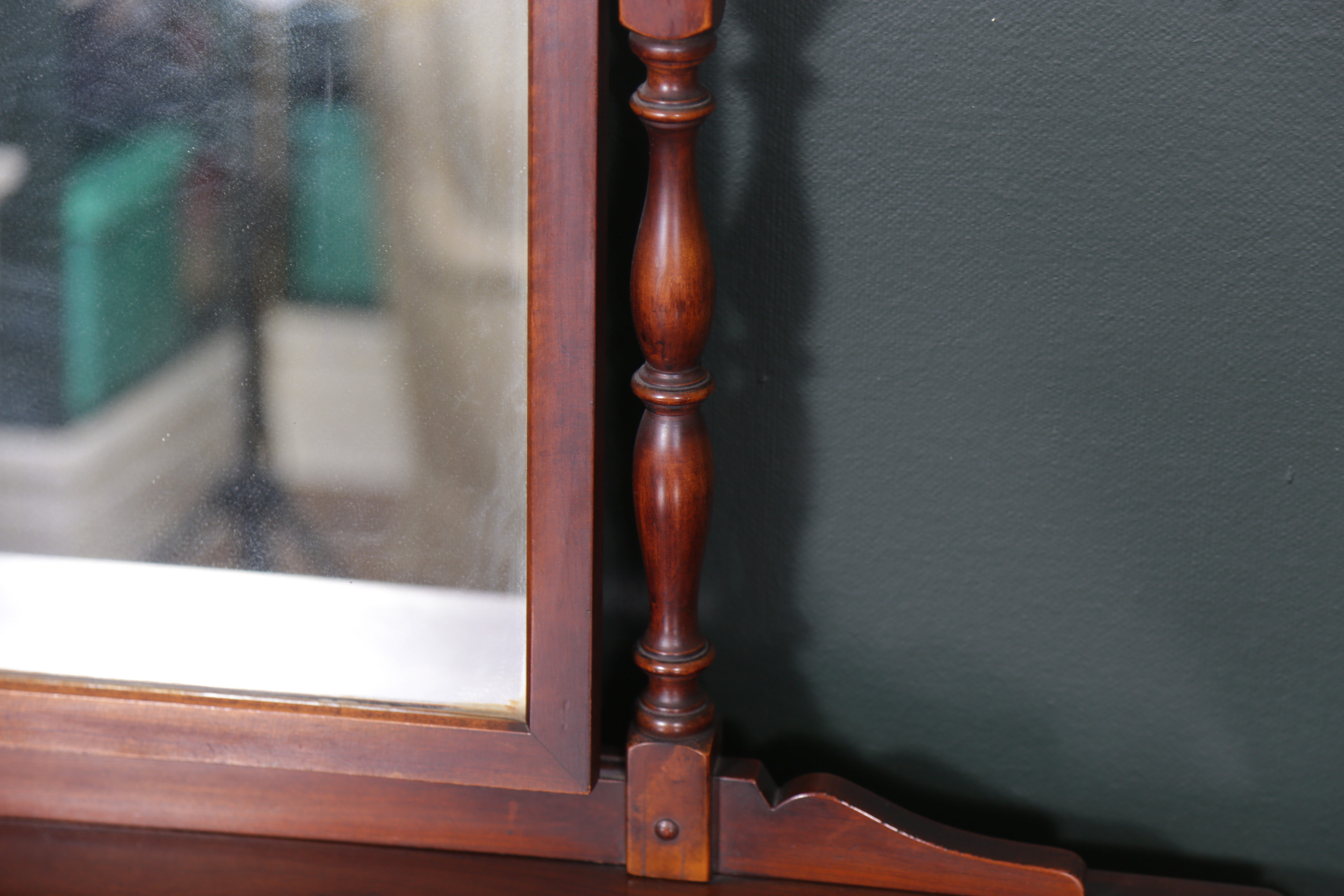 Stickley Dressing Table and Bench With Rush Seat