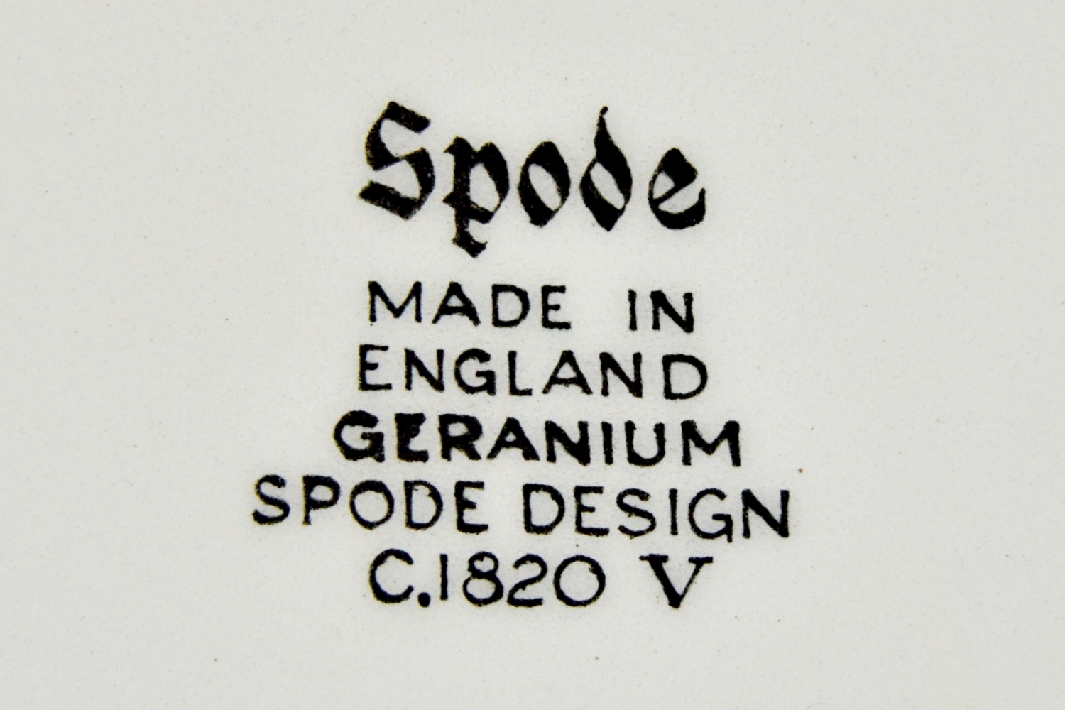 Spode "Geranium" Dinnerware