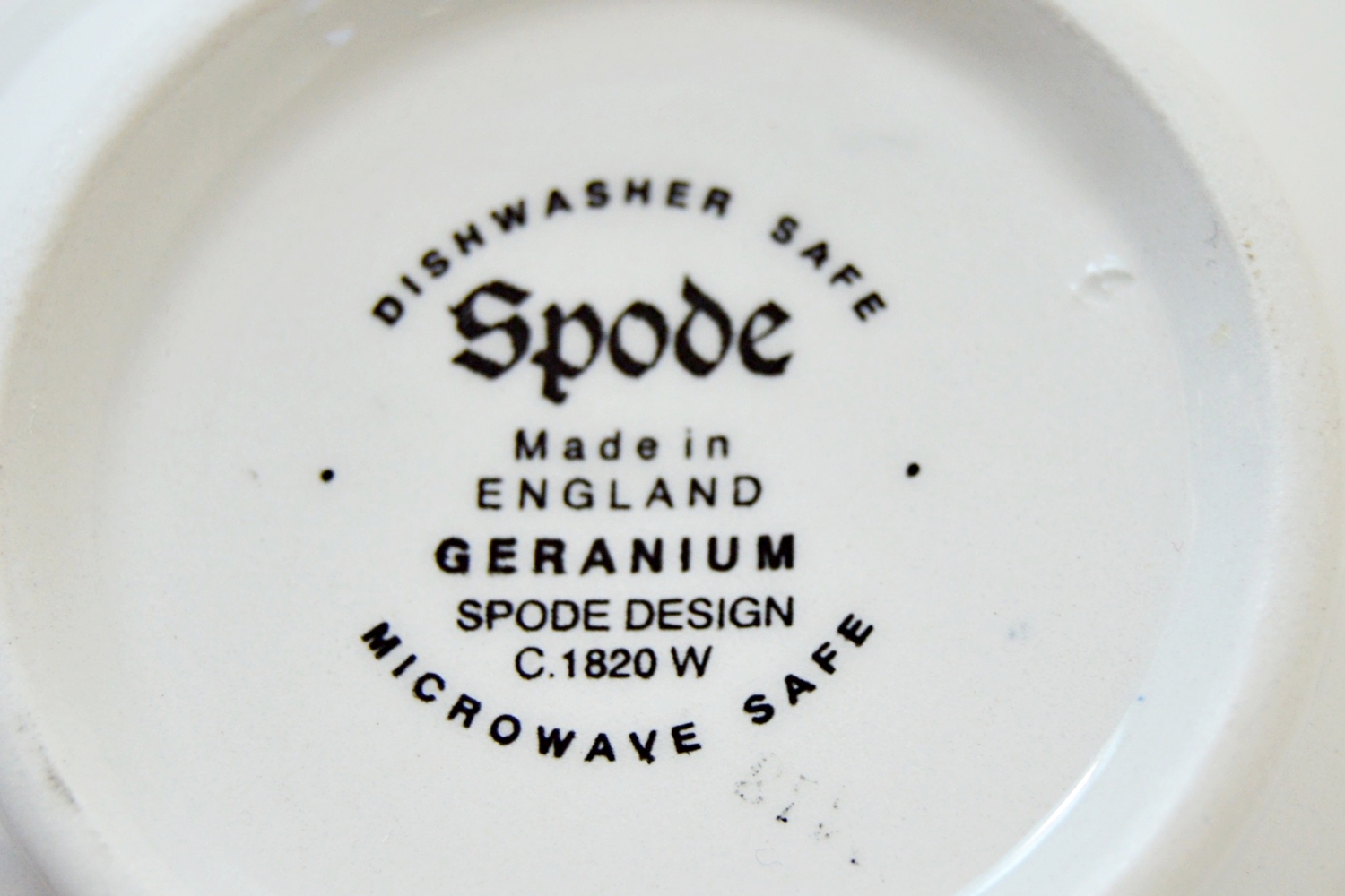 Spode "Geranium" Dinnerware