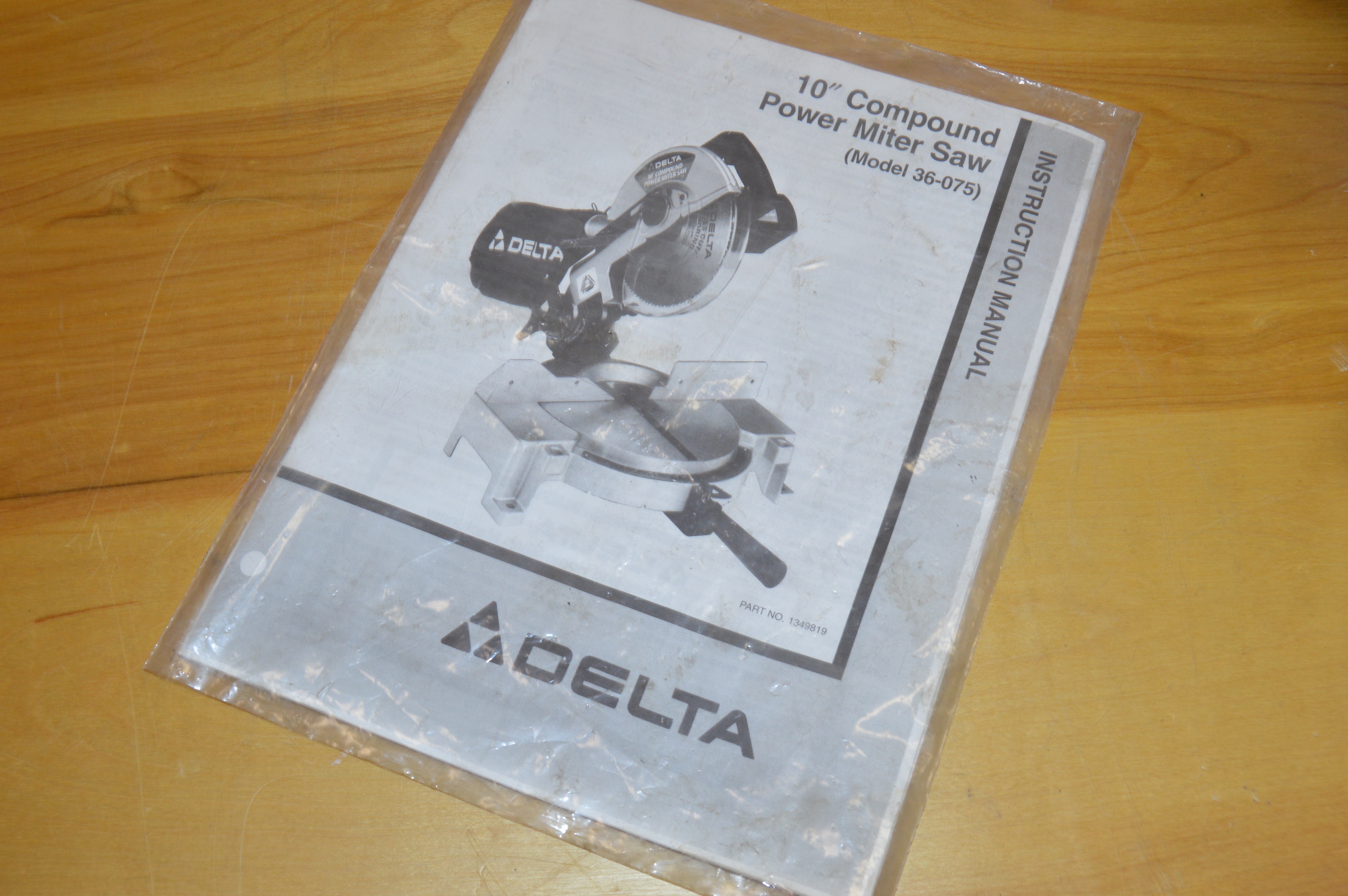 Delta 10" Compound Miter Saw