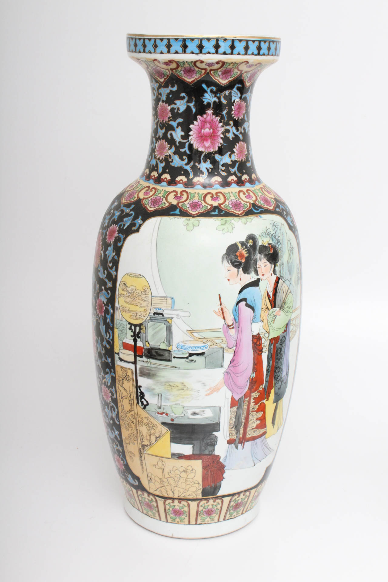 Japanese Decor Featuring Hakata Doll Figures