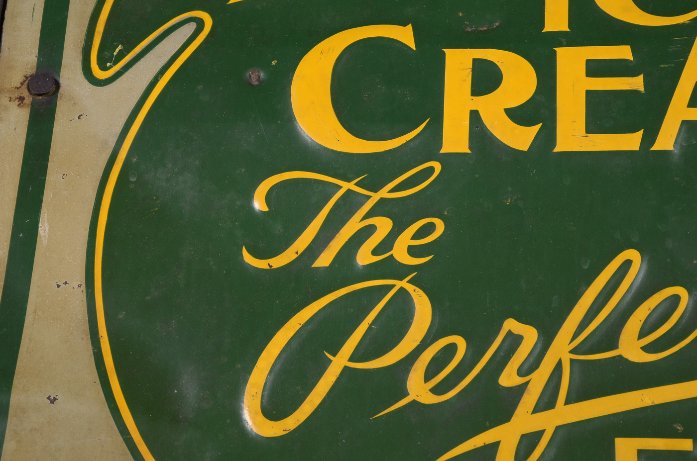 Vintage "Eat Bellevue Ice Cream" Sign