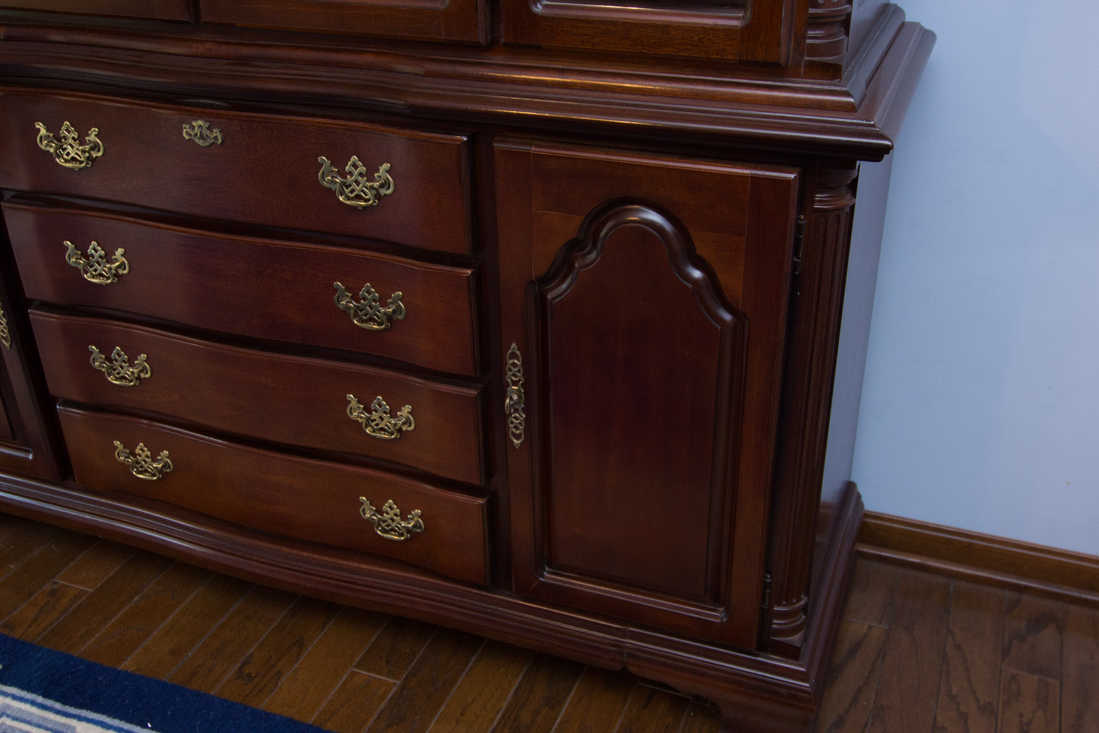 Lexington Furniture China Cabinet