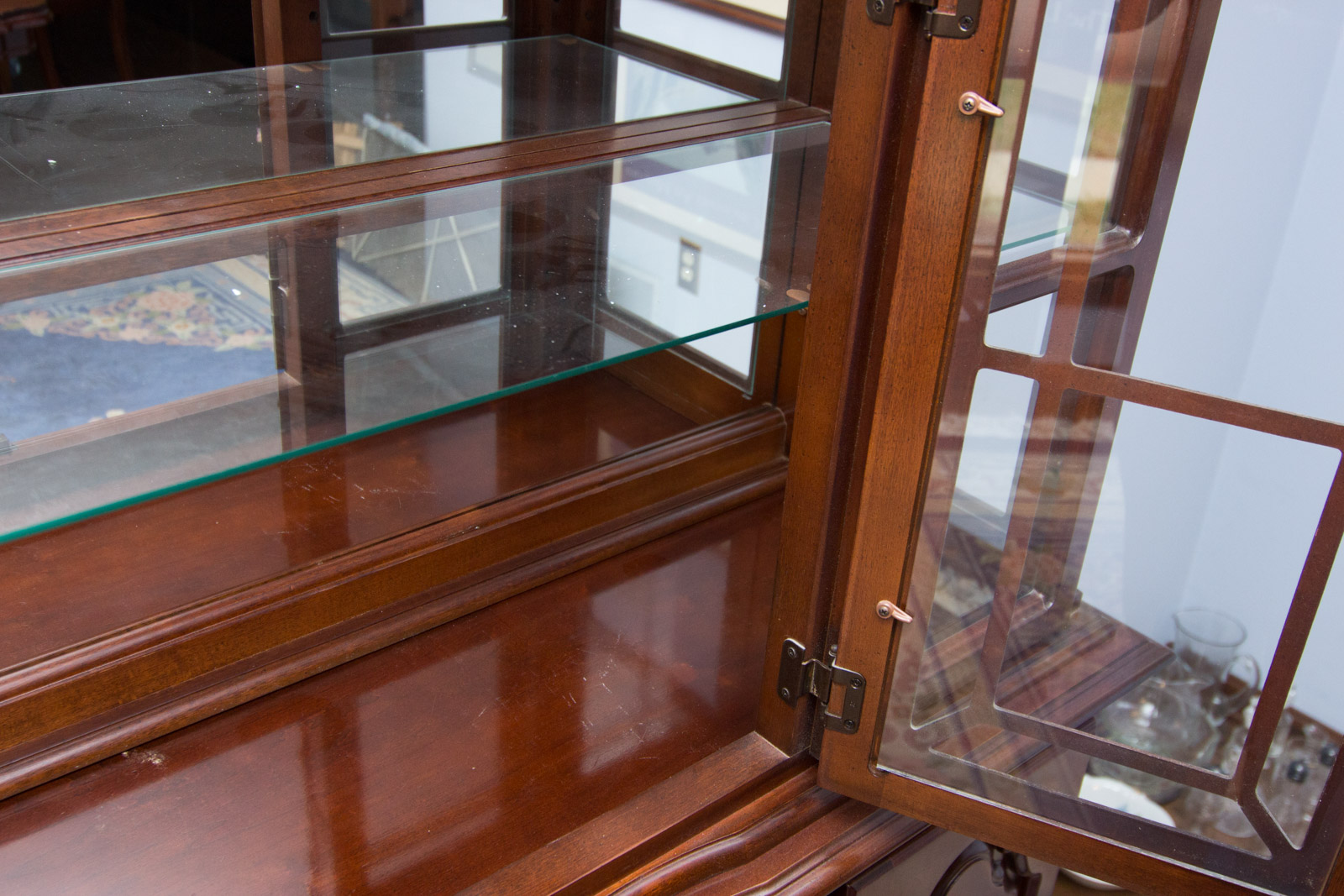 Lexington Furniture China Cabinet