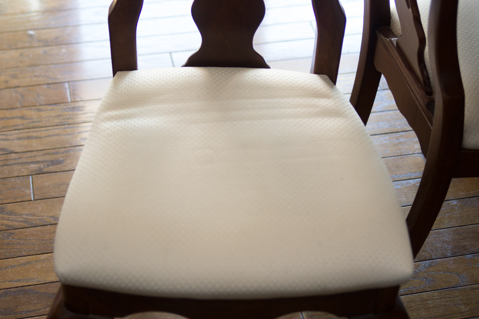 Dixie Furniture Company Queen Anne Style Dining Table and Chairs