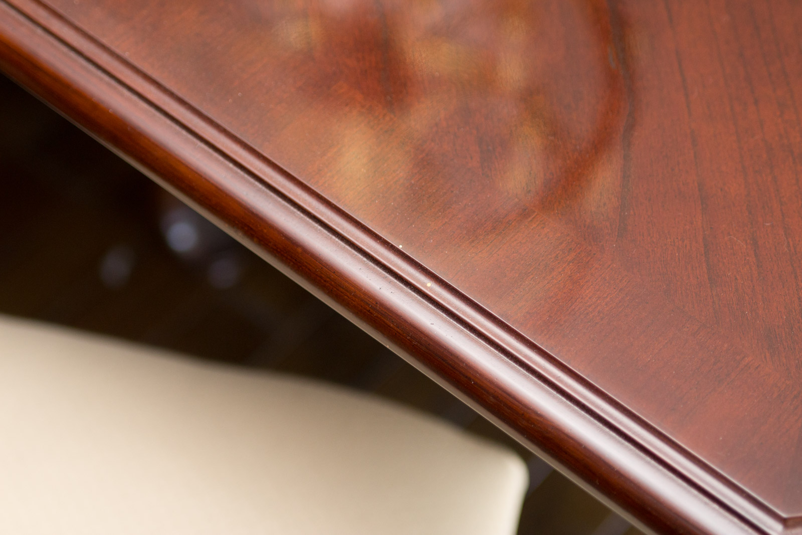 Dixie Furniture Company Queen Anne Style Dining Table and Chairs