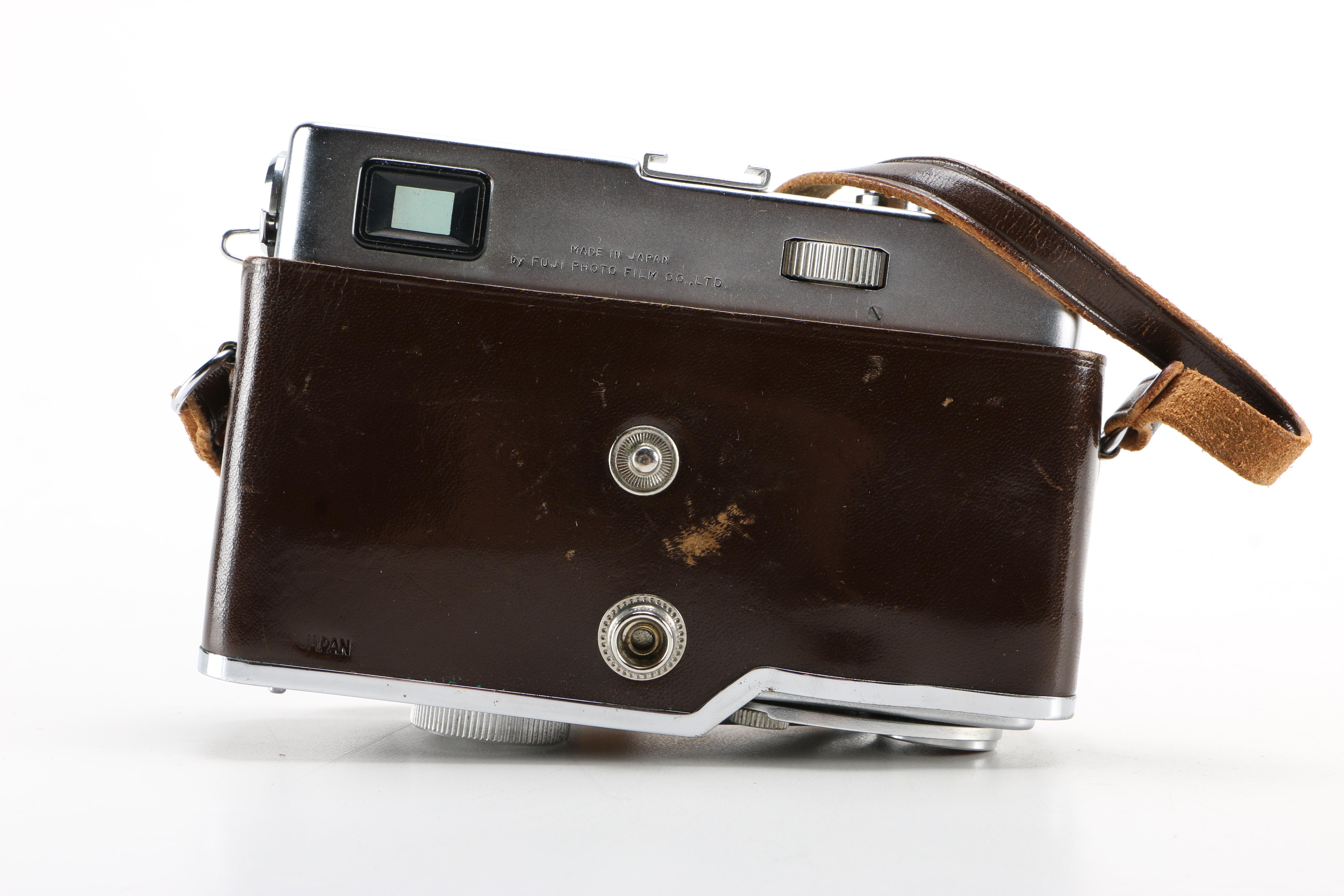 Circa 1960s Fujica 35-EE 35mm Camera