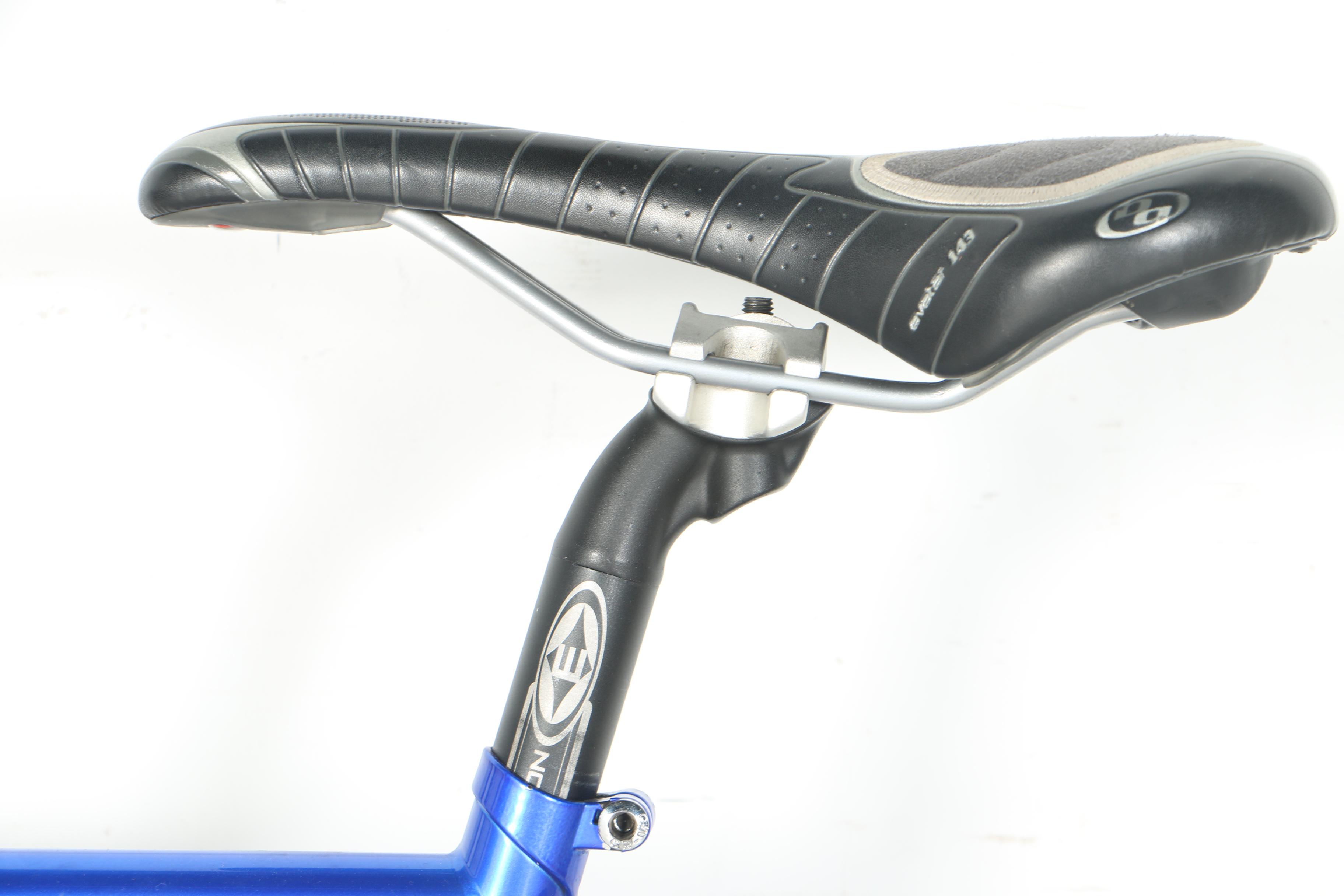 Jamis Quest Road Bike