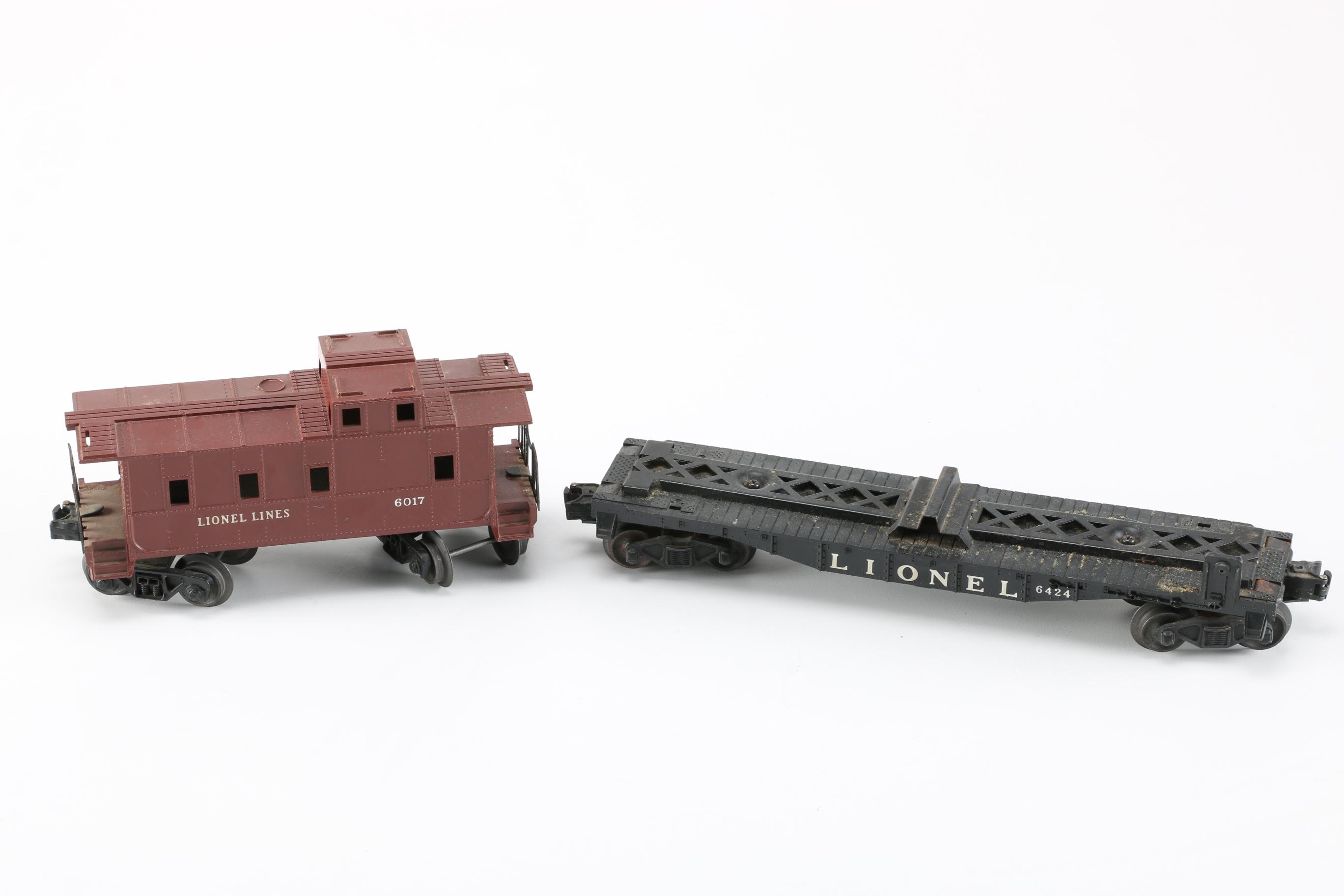 Vintage Lionel Train Set Pieces