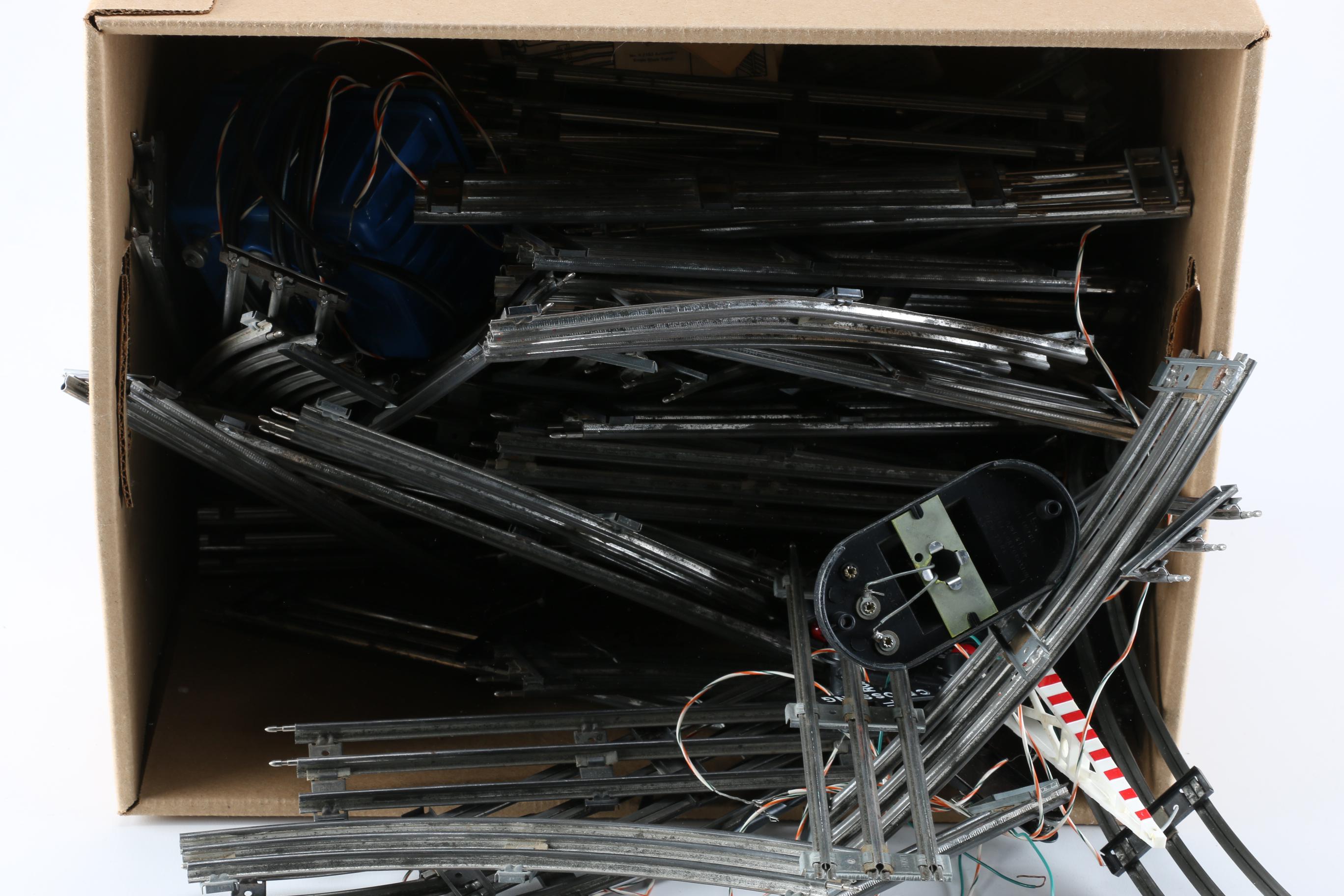 Vintage Lionel Train Set Pieces