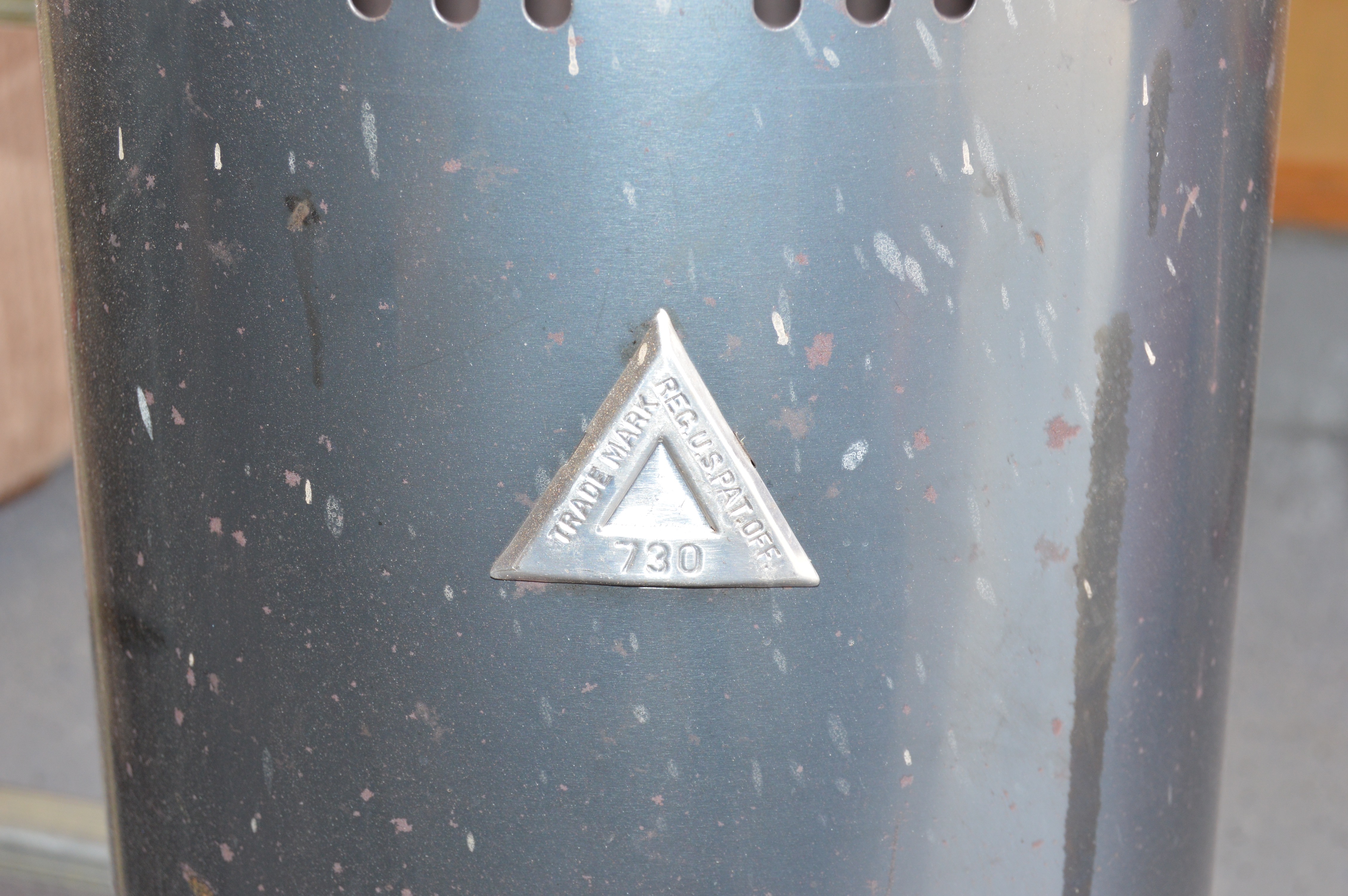 16' Extension Ladder, Vintage Kerosene Heater and Animal Traps