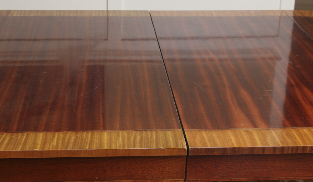 Walter of Wabash Wooden Dining Table