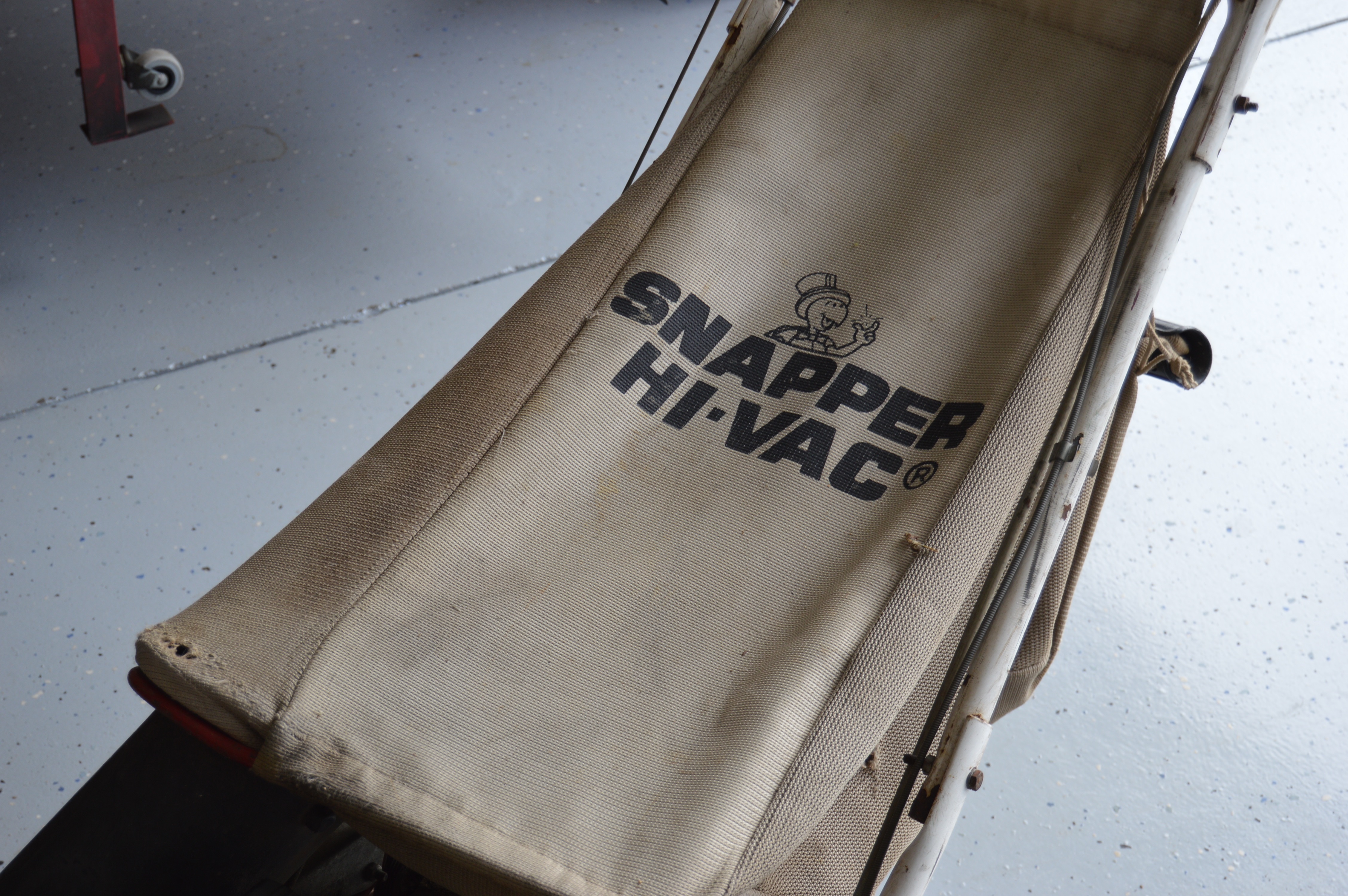 Snapper "Hi-Vac" Lawn Mower