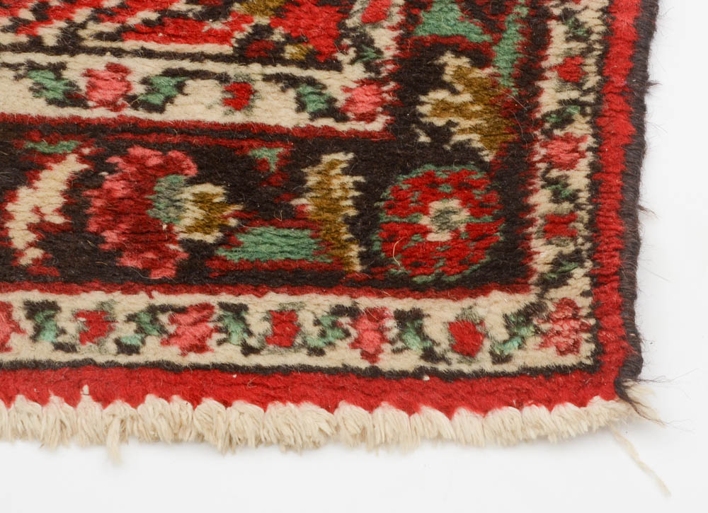 Persian Hand Woven Sarouk Style Wool Runner Rug