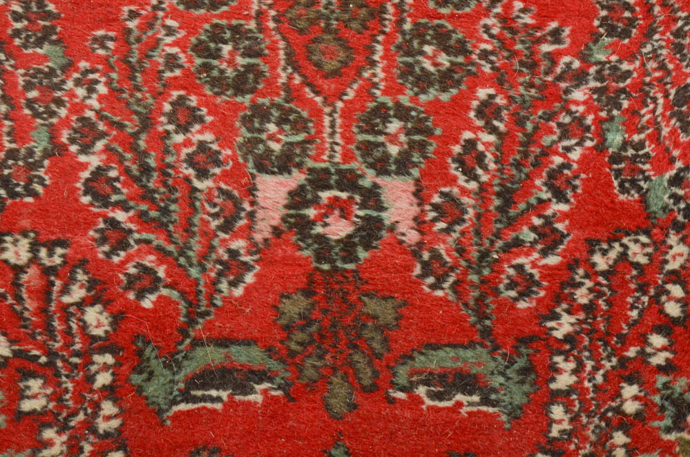 Persian Hand Woven Sarouk Style Wool Runner Rug