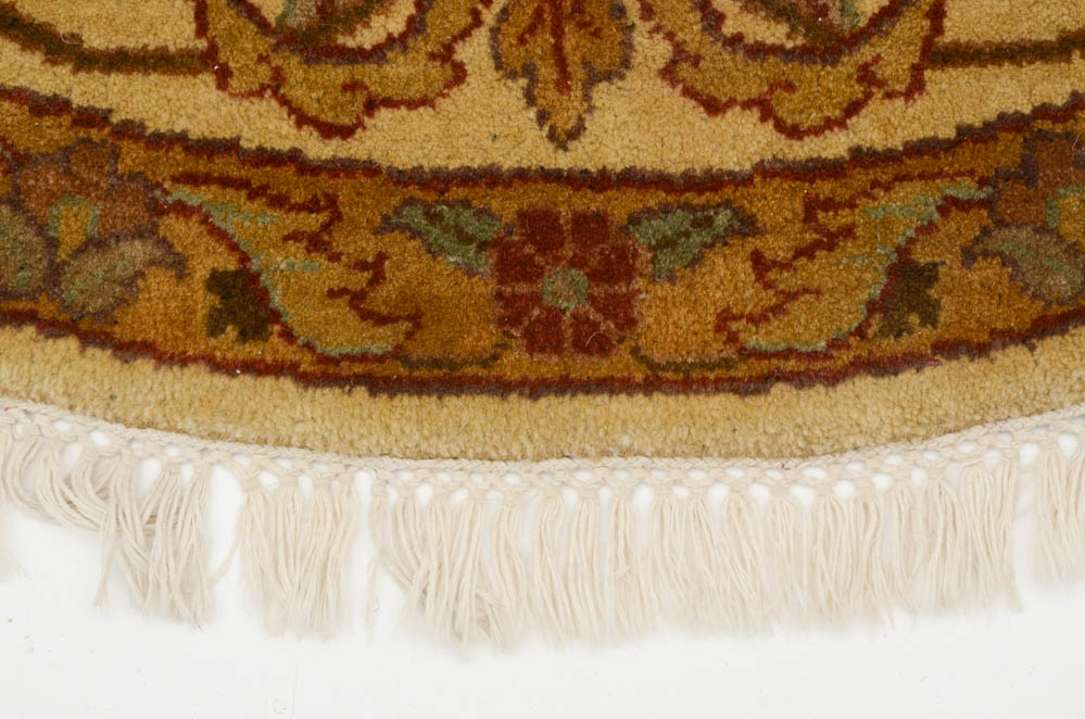 Persian-Inspired Round Wool Accent Rugs