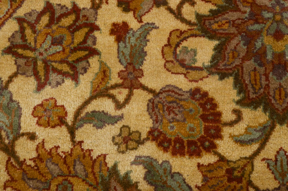 Persian-Inspired Round Wool Accent Rugs