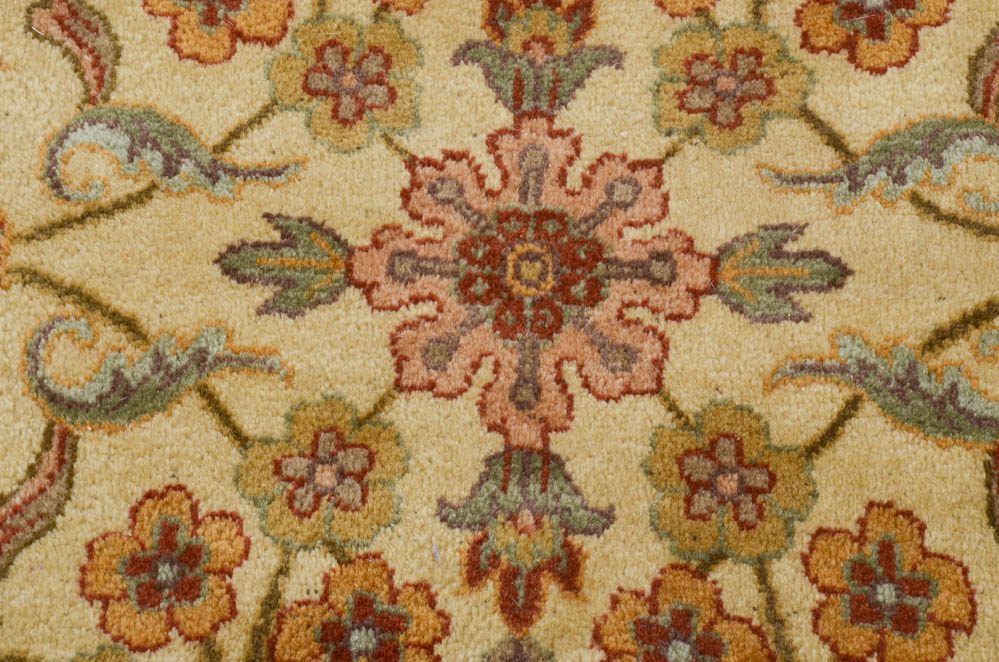 Persian-Inspired Round Wool Accent Rugs