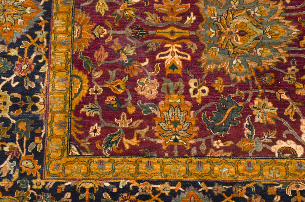 Power Loomed Persian Style Wool Area Rug