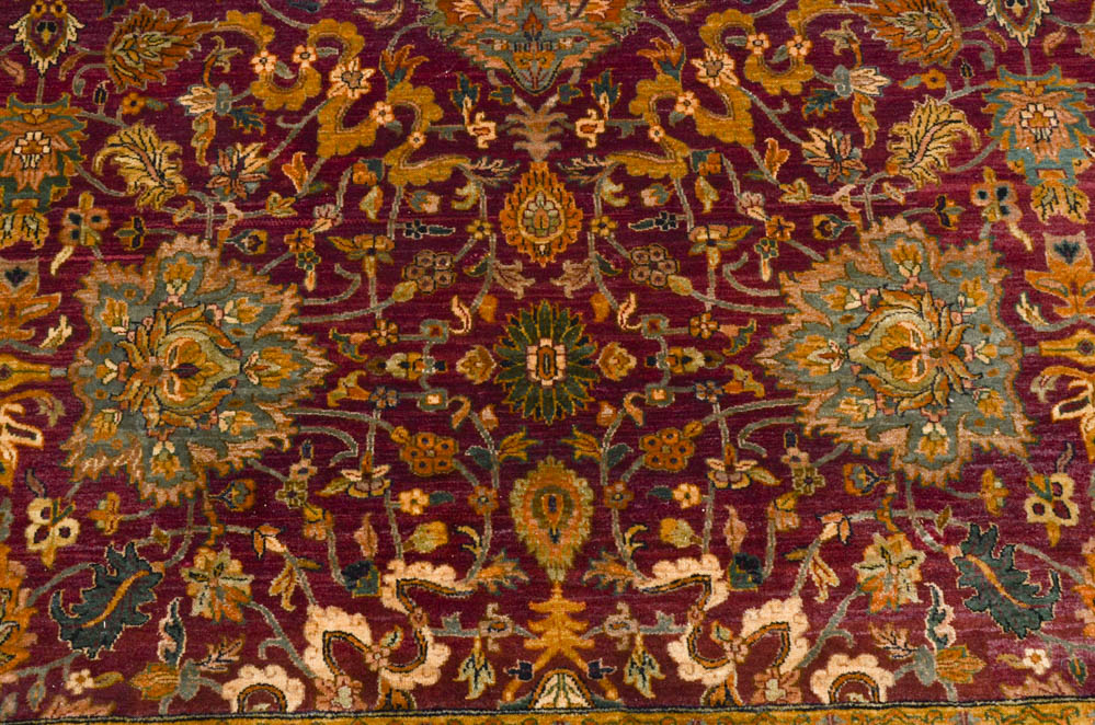 Power Loomed Persian Style Wool Area Rug