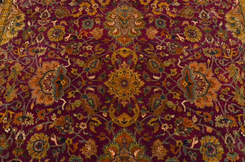 Power Loomed Persian Style Wool Area Rug