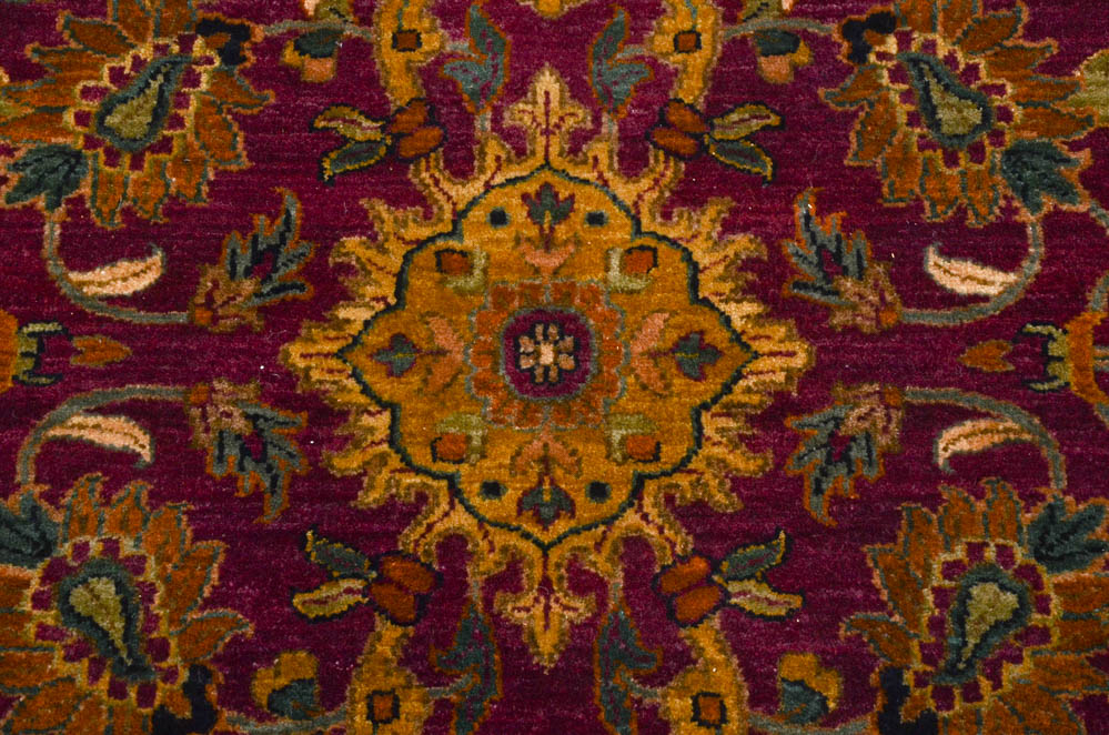 Power Loomed Persian Style Wool Area Rug