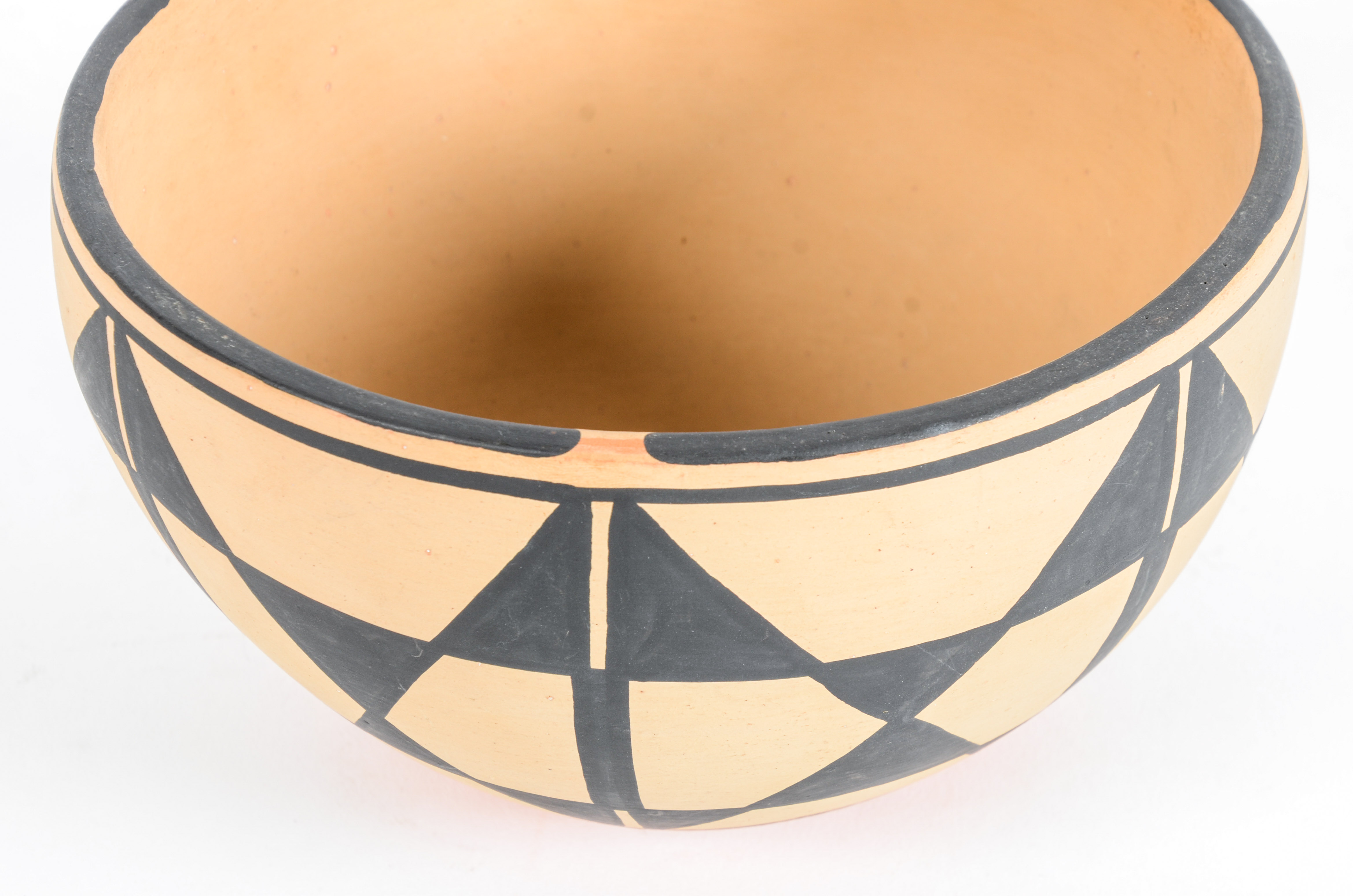 Darrin Aguilar Santo Domingo "Kewa" Pueblo Pottery Bowl