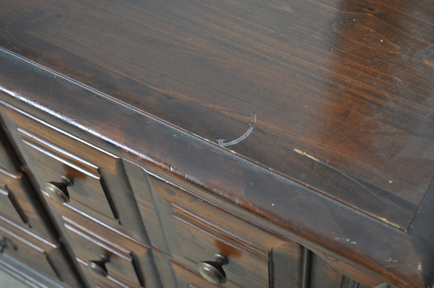 Pine Dresser With Mirror