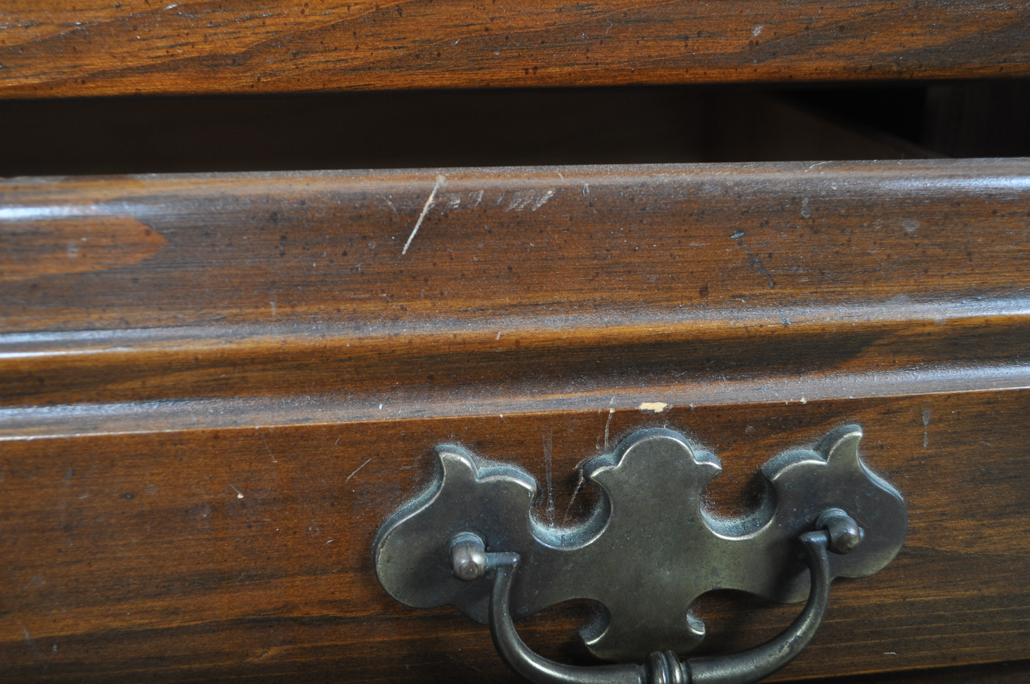 Pine Dresser With Mirror