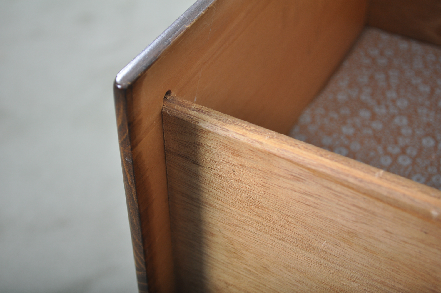 Pine Dresser With Mirror