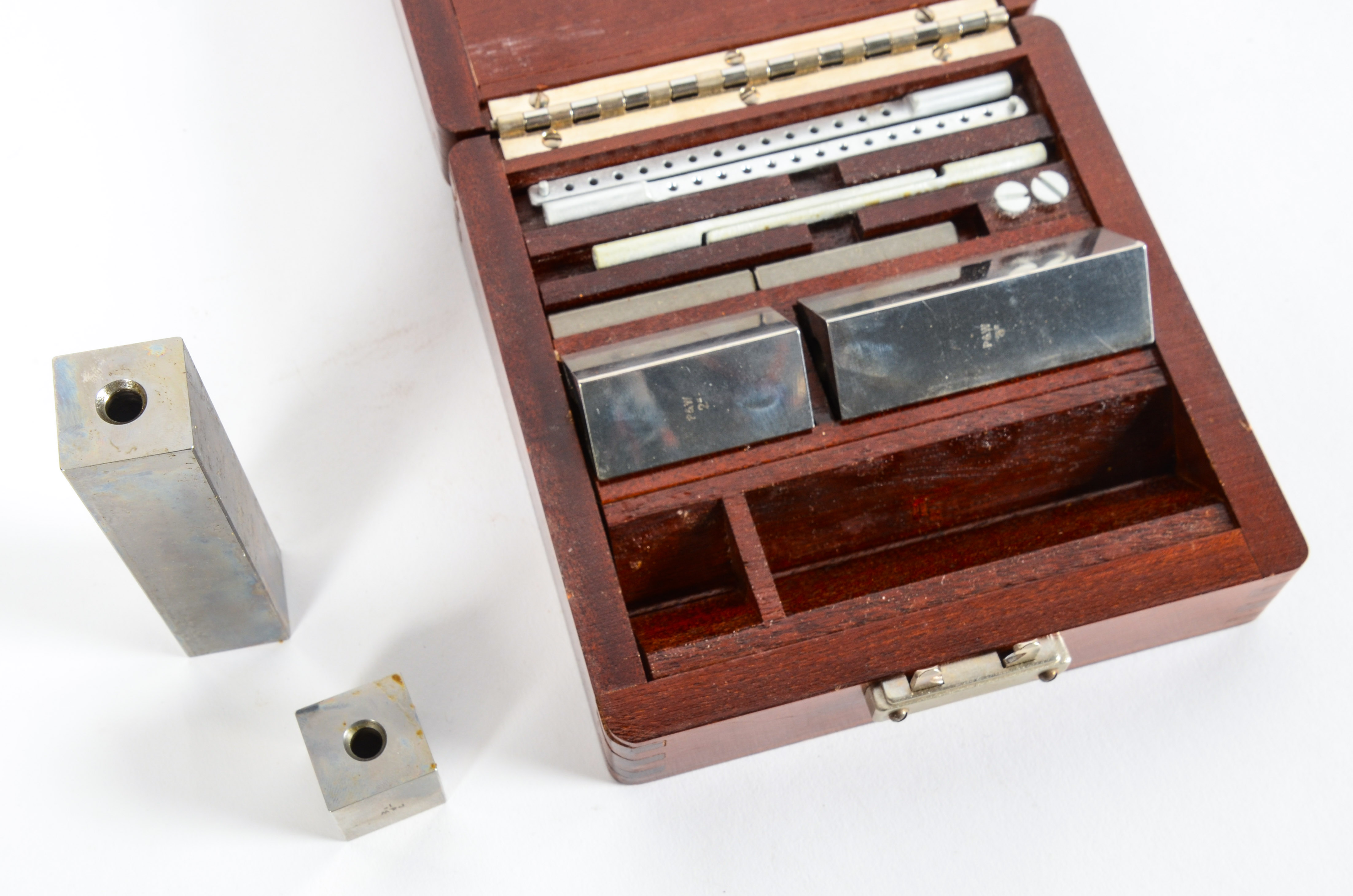 Pratt & Whitney Gauge Set