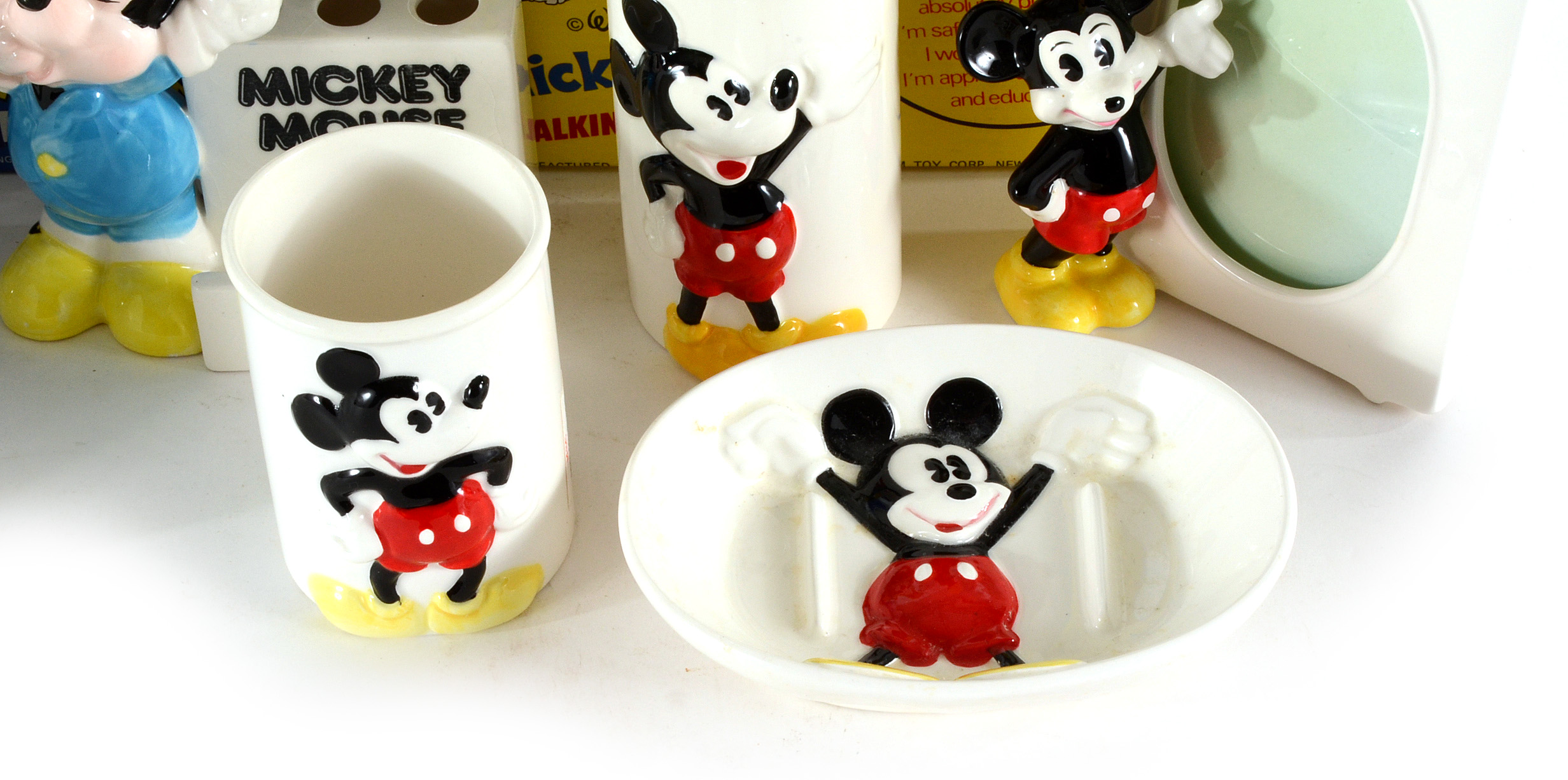 Mickey Mouse Bed and Bath Décor