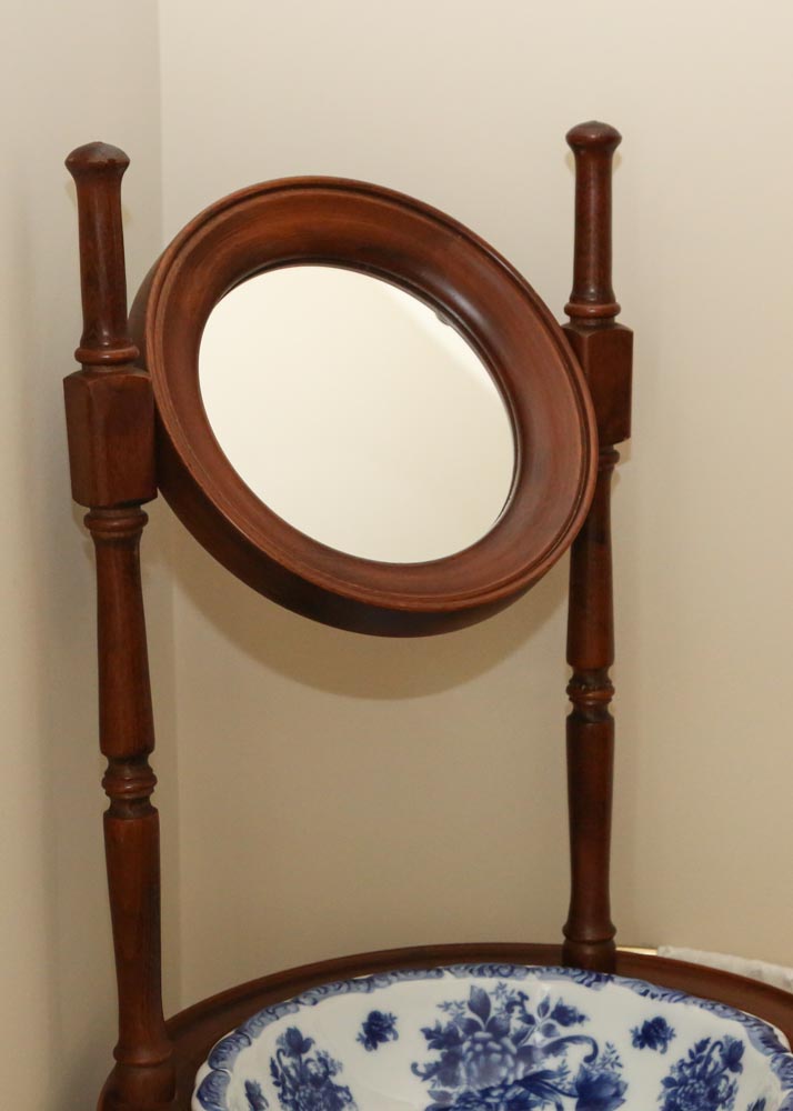 Vintage Wash Basin Stand