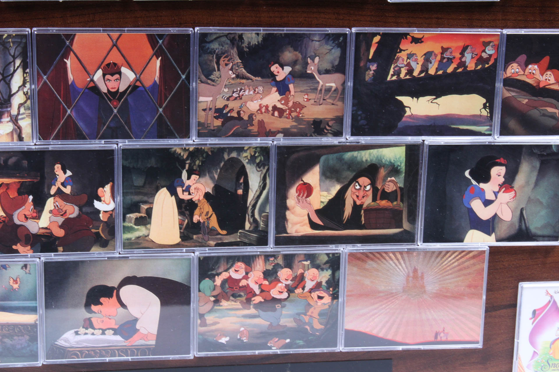 Vintage Walt Disney's Snow White Collector's Cards Plaque