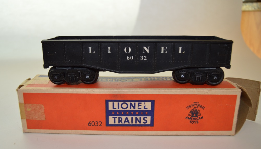 Four Vintage Lionel Train Cars