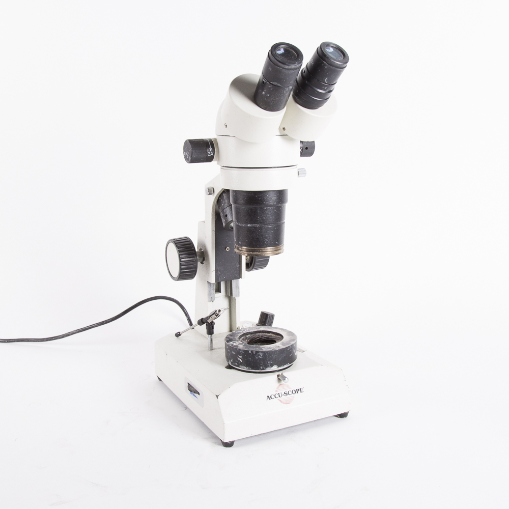Accu Scope Microscope
