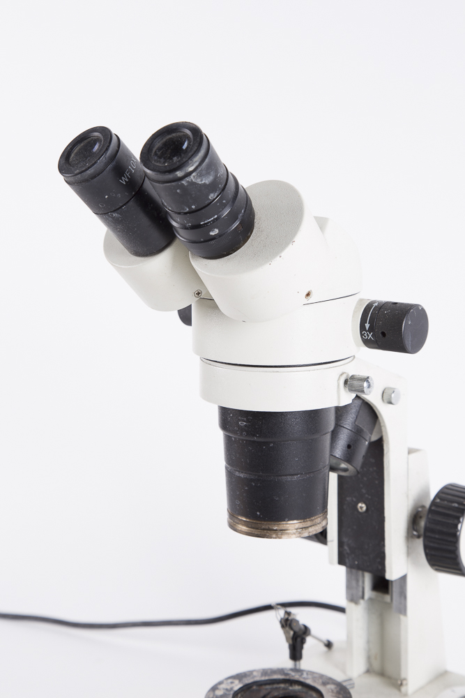 Accu Scope Microscope